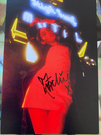 Hatchie - Giving The World Away (LP) (Near Mint (NM or M-)) USED